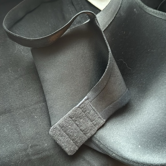 Warners Black Underwire 36D bra NWOT - Picture 5 of 6